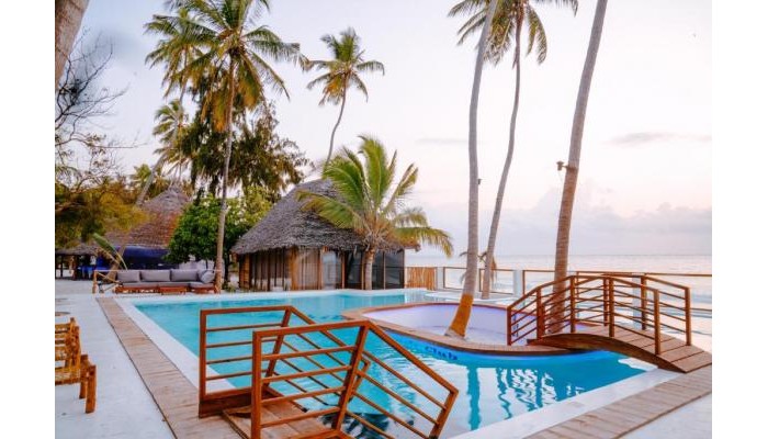 Tiki Beach Club & Resort poza 0