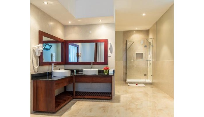 Ngalawa Hotel & Resort poza 6