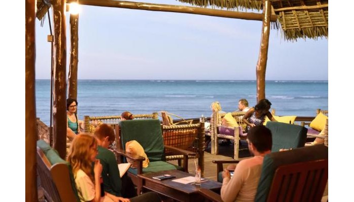 Hotel Mnarani Beach Cottages poza 7